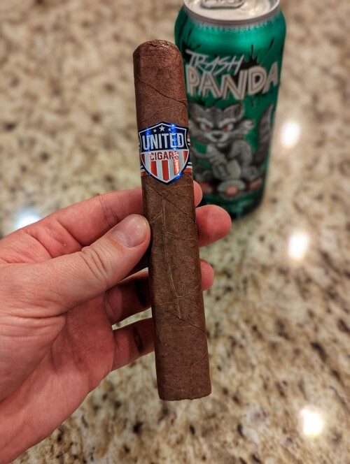 2022-united-cigars-maduro.jpeg